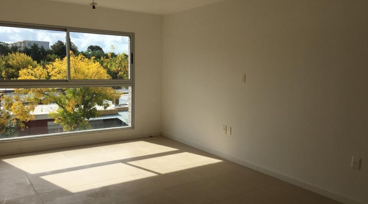 7a037884-1735-4dea-949f-bc9d32345d64