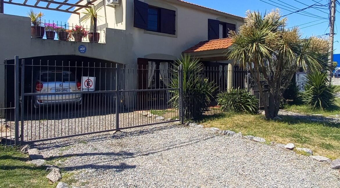 f24e3f4c-2236-4ccd-8e63-6009951e8fba